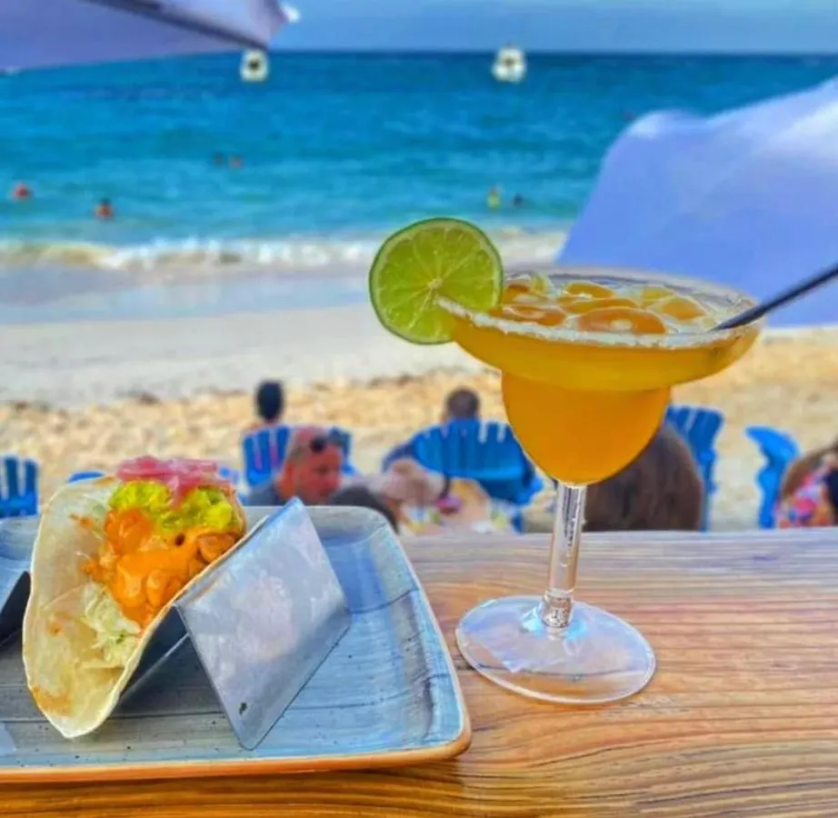 Los Corales Villas And Suites - Beach Club, Spa, Restaurants 蓬塔卡纳 0*,